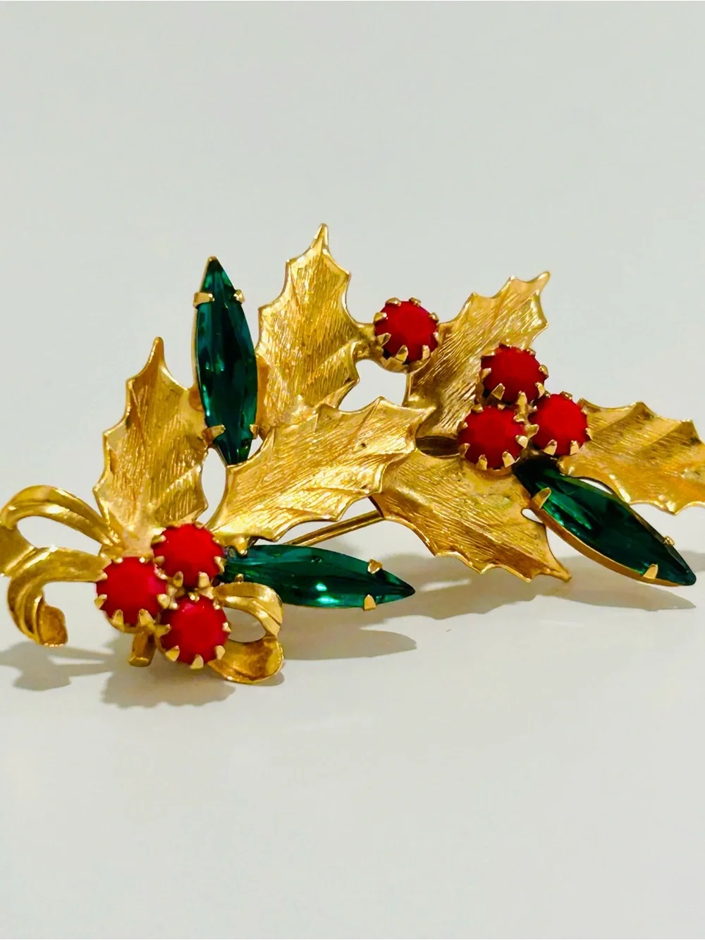 Vintage Christmas Brooch Holiday Holly Berries Brushed Goldtone Pin Back
